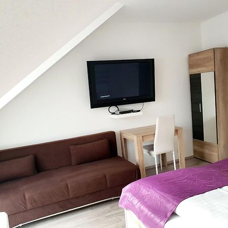 Kempf Apartments รูสท์ ภายนอก รูปภาพ
